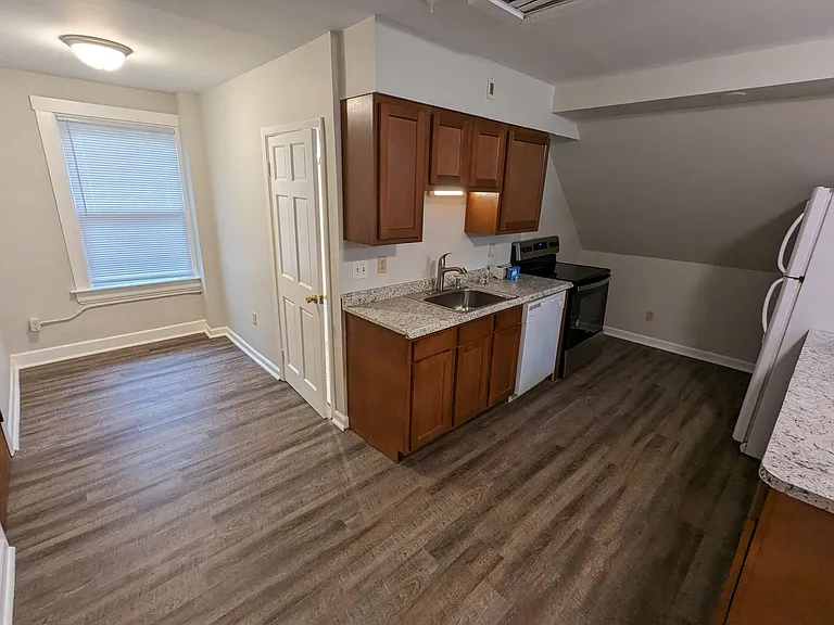 2153 Slane Ave — Photo 9