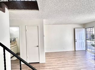 2151 N Winery Ave APT J, Fresno, CA 93703