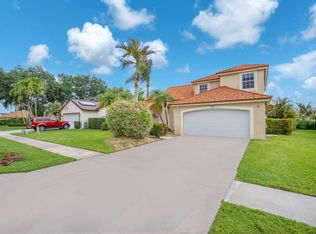 1343 Lake Breeze Dr, Wellington, FL 33414