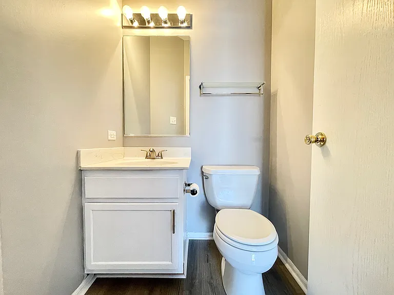 13841 Cambridge Cir — Photo 15