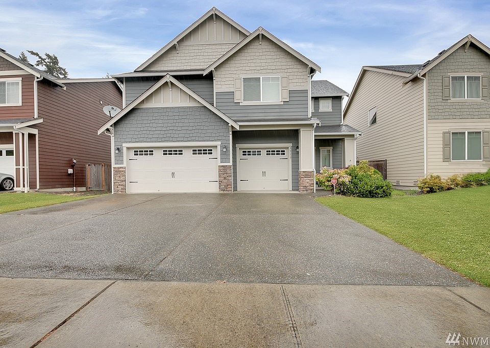 1st image of 3513 181st St E