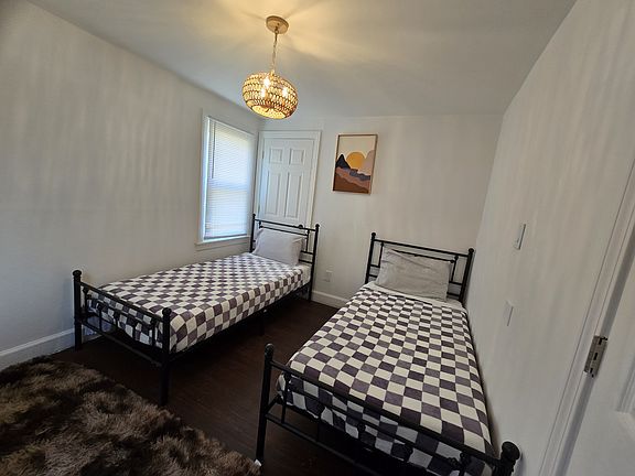2nd image of 2343 McDowell St #2