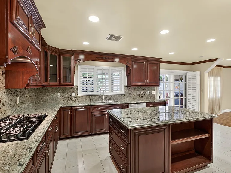 10154 Mount Gleason Ave — Photo 10