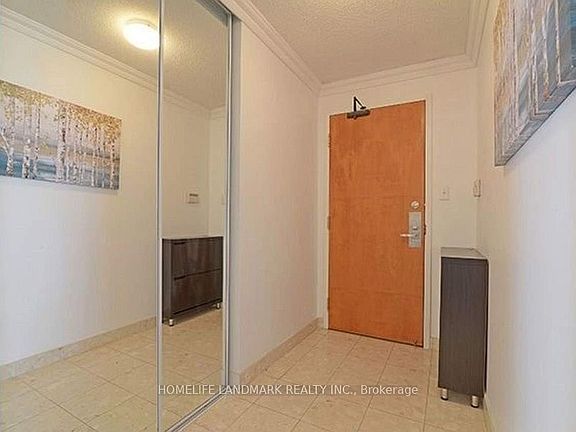 2nd image of 256 Doris Ave #811