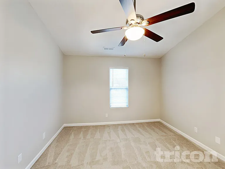 320 Stone Meadow Dr — Photo 9