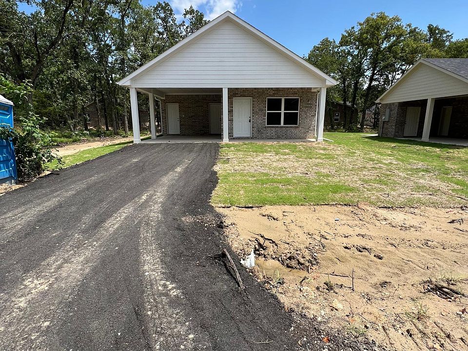 1st image of 1004 Woodland Dr