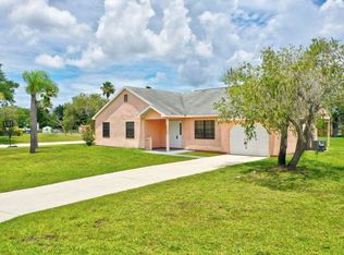 2311 SE Rainier Rd, Port Saint Lucie, FL 34952