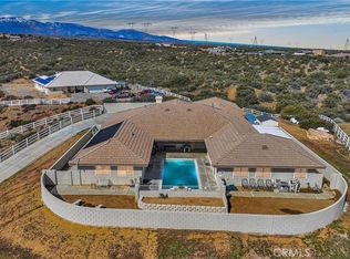 10180 Buffalo Rd, Oak Hills, CA 92344