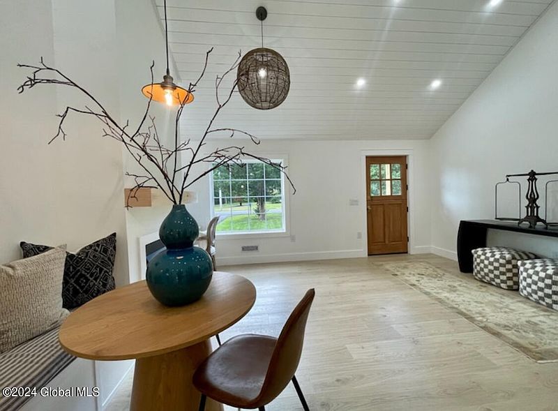 2nd image of 151 Aviation Road