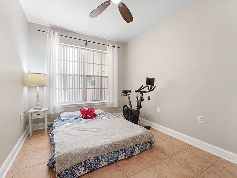 701 Mirror Lake Dr N #120 — Photo 11