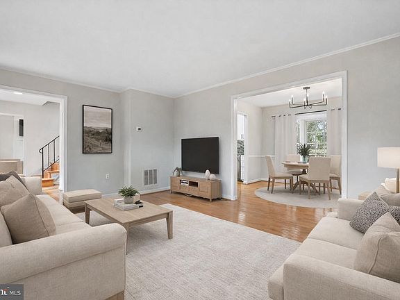 3rd image of 17 Quince Mill Ct