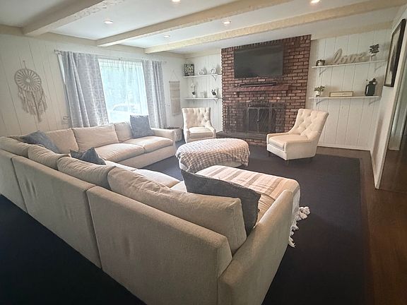 2nd image of 3 Alder Ln