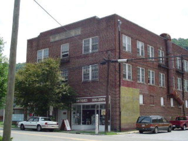1st image of 1715 Bluefield Ave