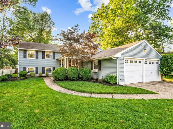 122 Randle Dr, Cherry Hill, NJ 08034