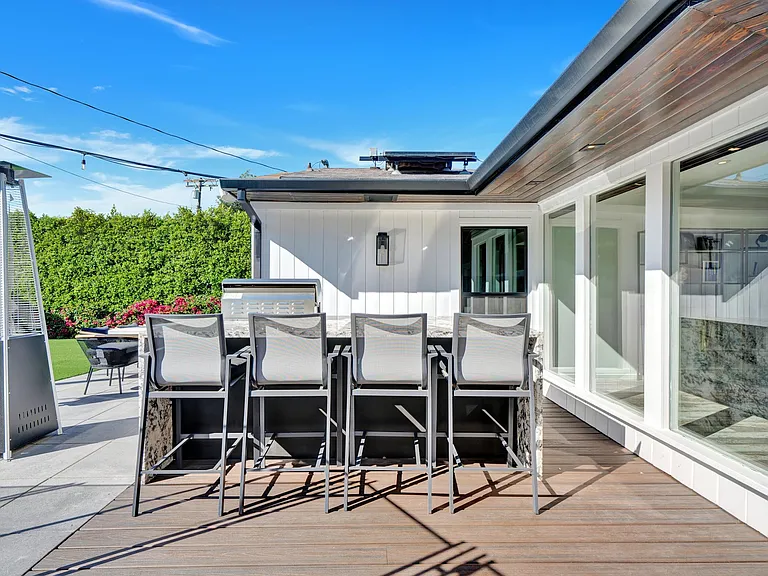 4029 Coldwater Canyon Ave — Photo 20
