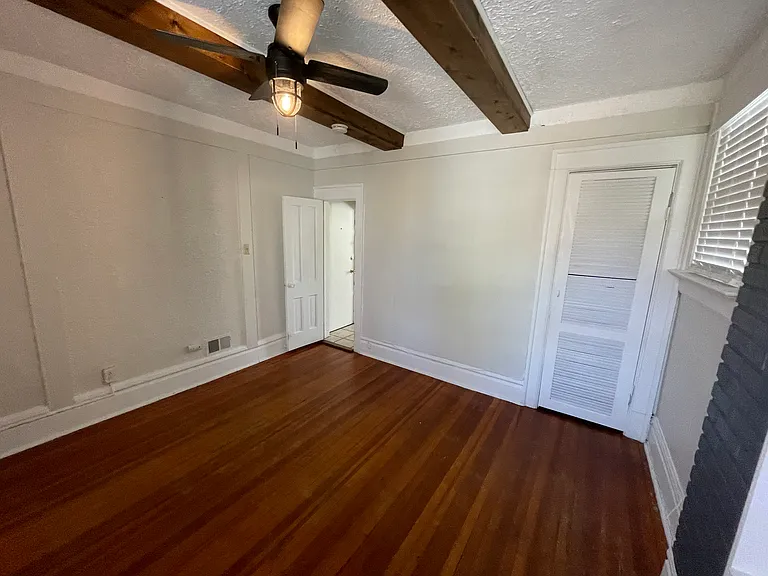 1142 N Washington St #4 — Photo 9