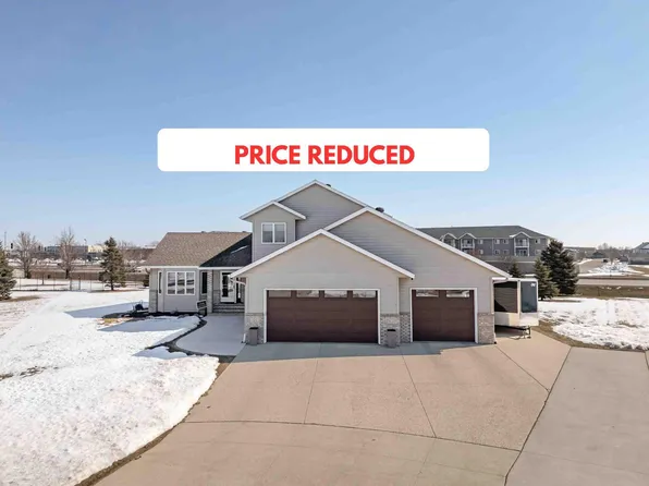 722 42nd Ave S, Moorhead, MN 56560