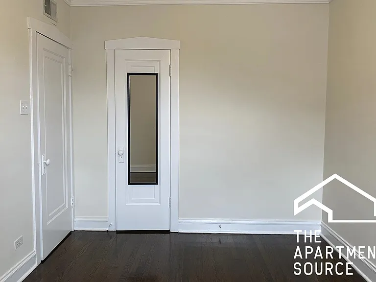 1255 W Henderson St #3 — Photo 9