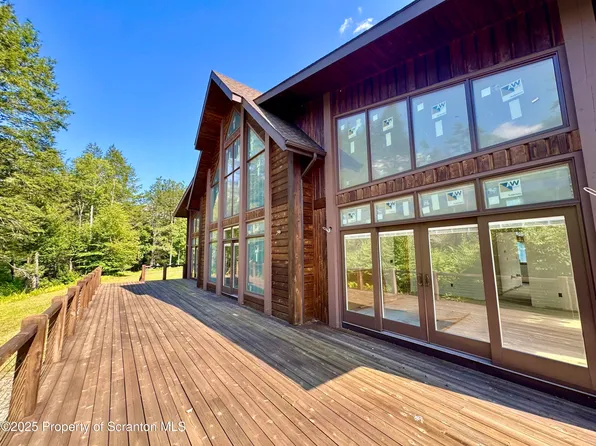 4382 River Rd, Equinunk, PA 18417