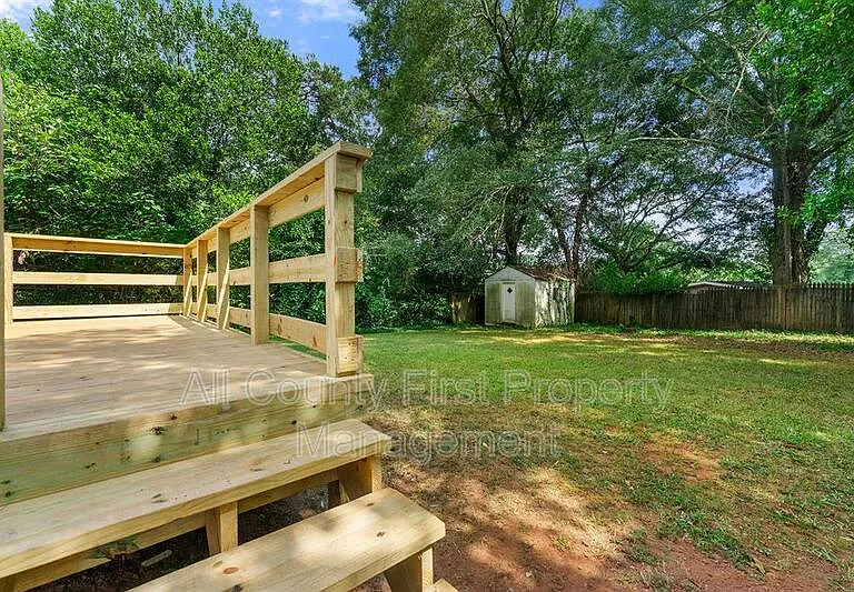 2461 Fontaine Cir — Photo 19