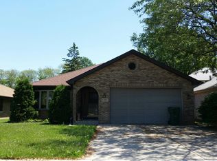 8355 S Austin Ave, Burbank, IL 60459