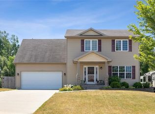 808 NE 11th St, Grimes, IA 50111