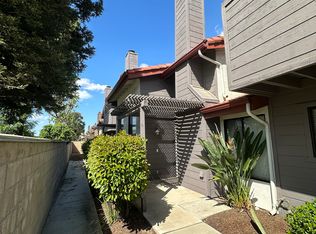 2408 Gosford Rd APT B, Bakersfield, CA