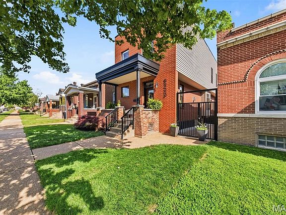 5th image of 5223 Botanical Ave
