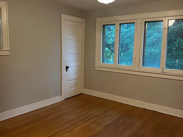 518 Minor Ave #4 — Photo 8
