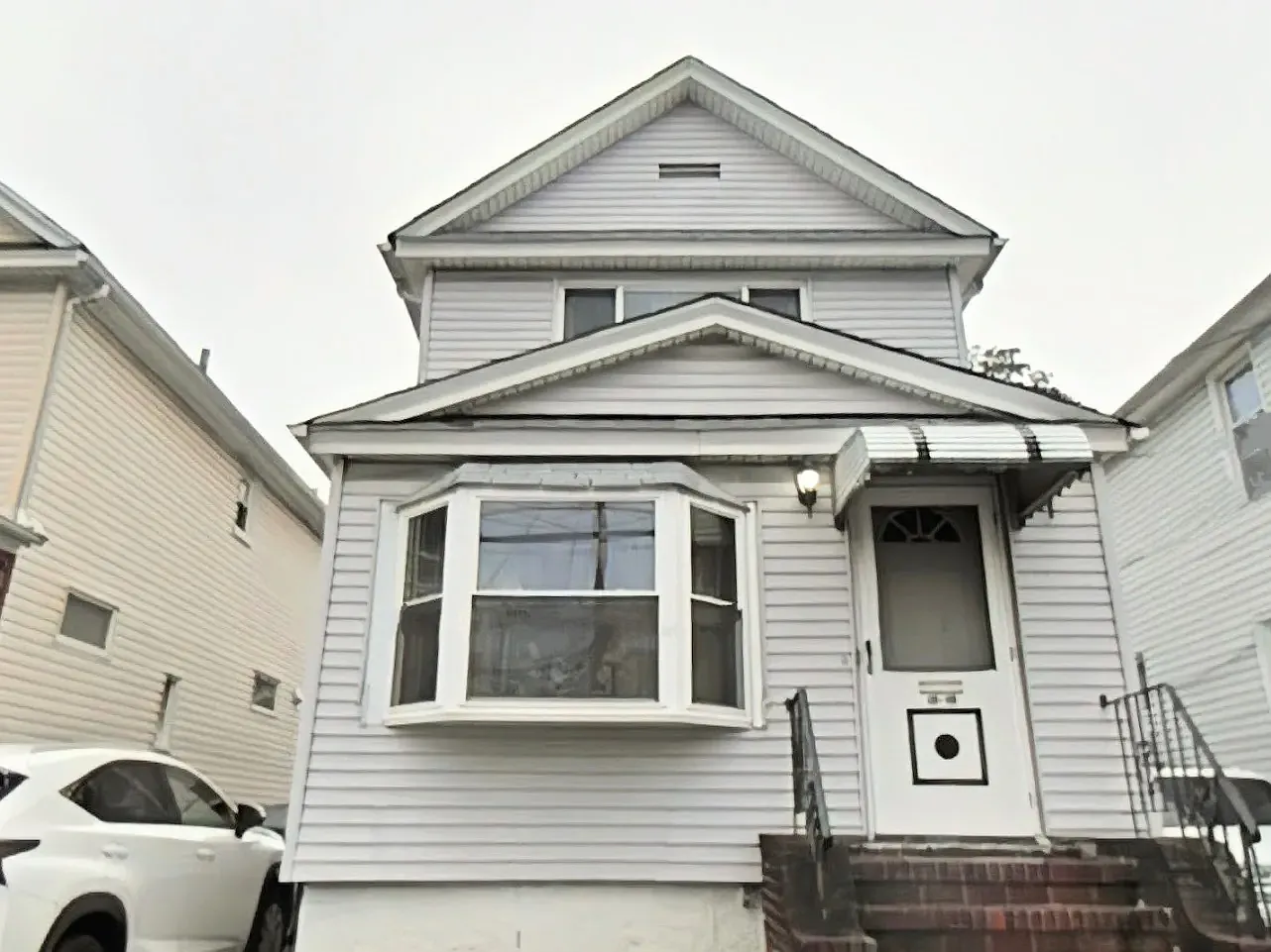 9446 225th St photo 1