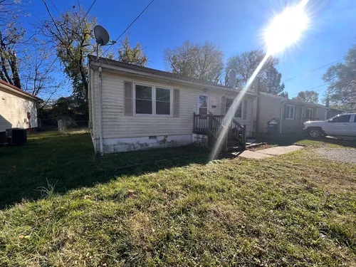 9 N Fern Ave Photo 1