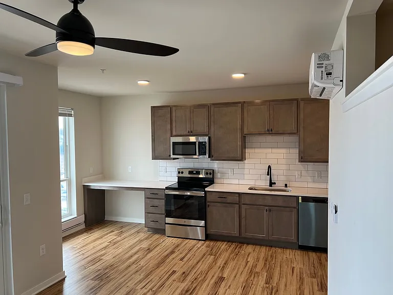 The Outlook Apartments — Photo 25