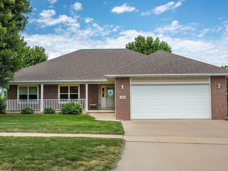 1st image of 2205 Barkwood Dr