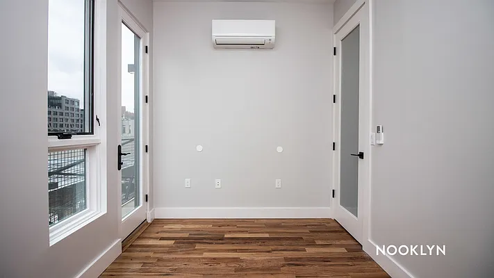 Rented by Nooklyn NYC LLC | media 2
