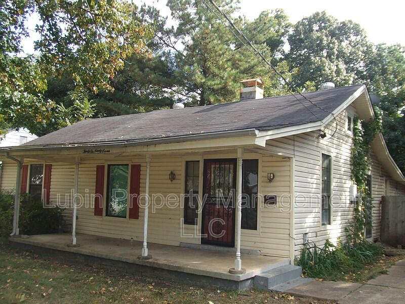 1st image of 3697 Fairmont Ave