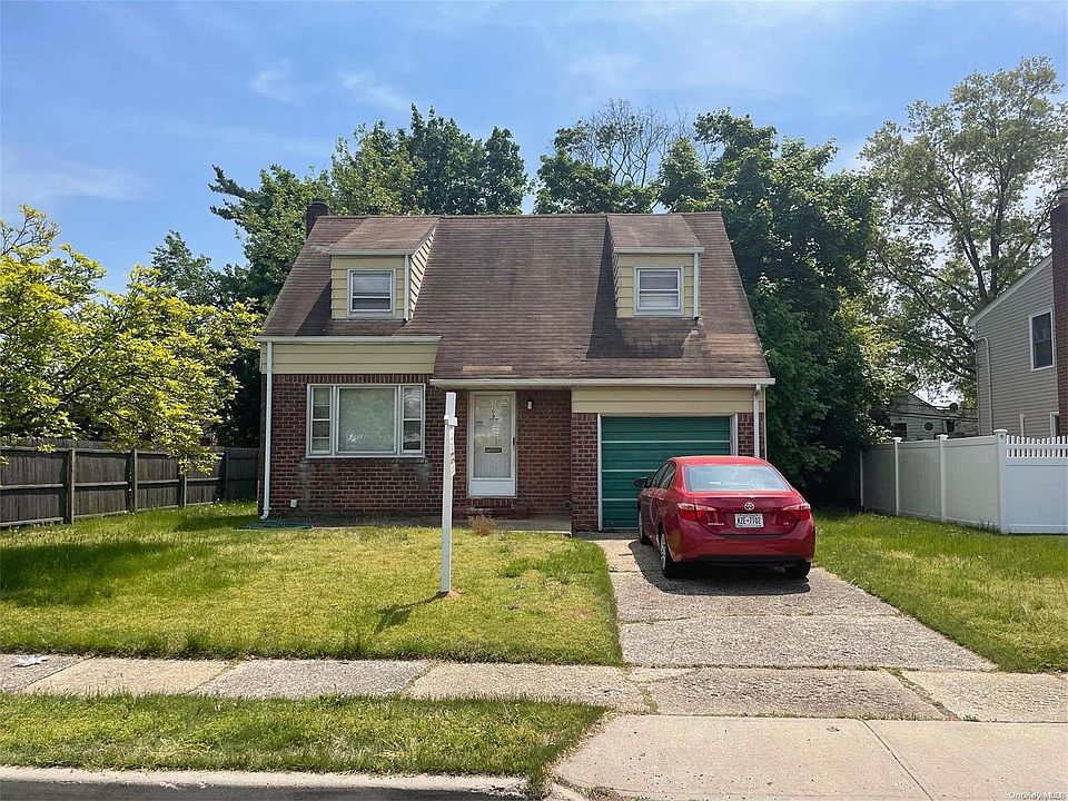 1st image of 129 Cedarlawn Boulevard