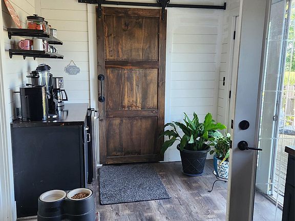 5th image of 3034 Williams St
