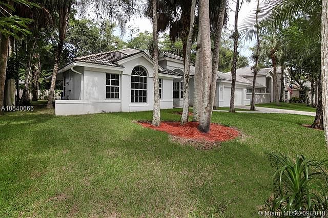 1st image of 4926 NW 67th Ave