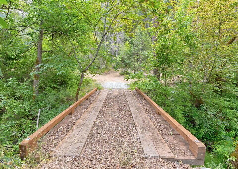 1st image of 1215 E Jones Creek Rd