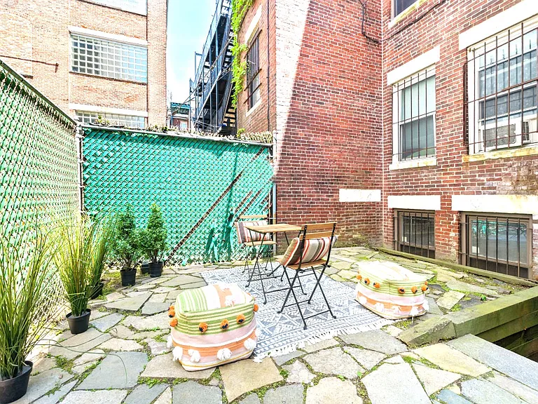 881 Harrison Ave #1A — Photo 18