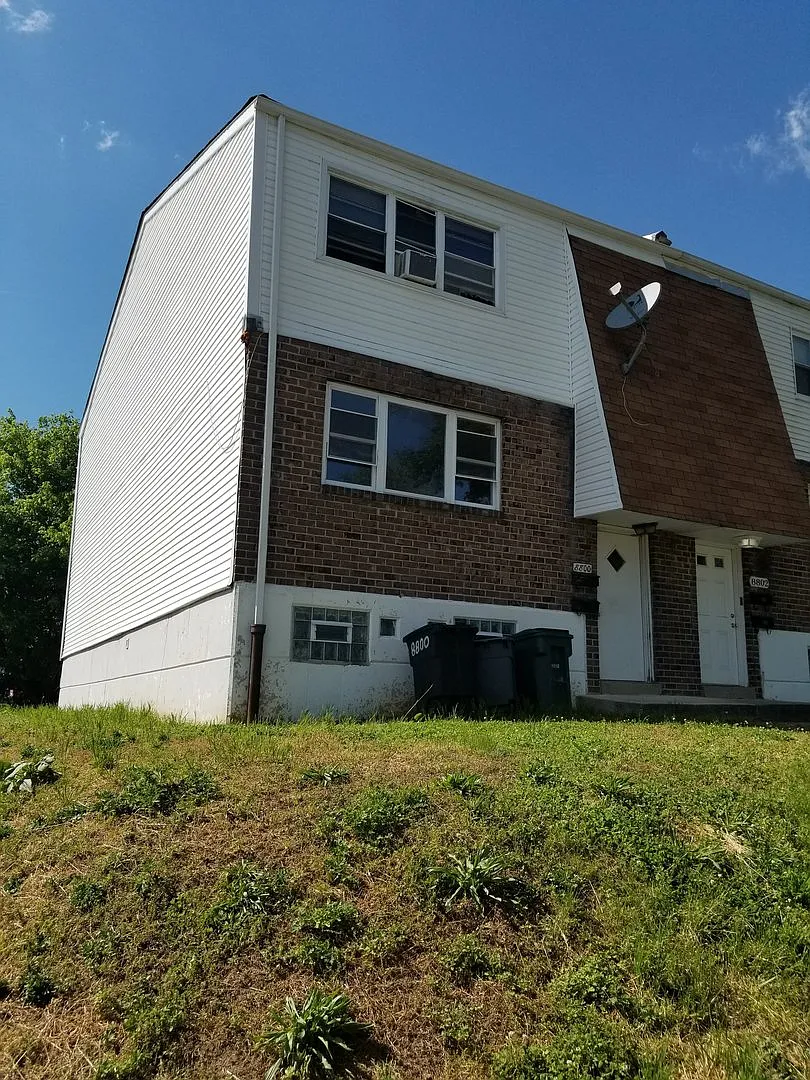 8800 Cottage St. — Photo 3