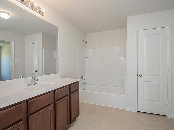 5th image of 22523 Cloverland Field Dr