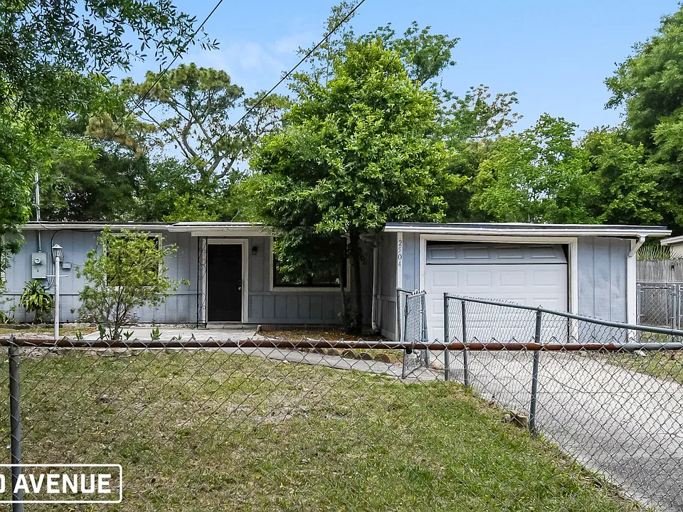 2504 Abercorn Rd