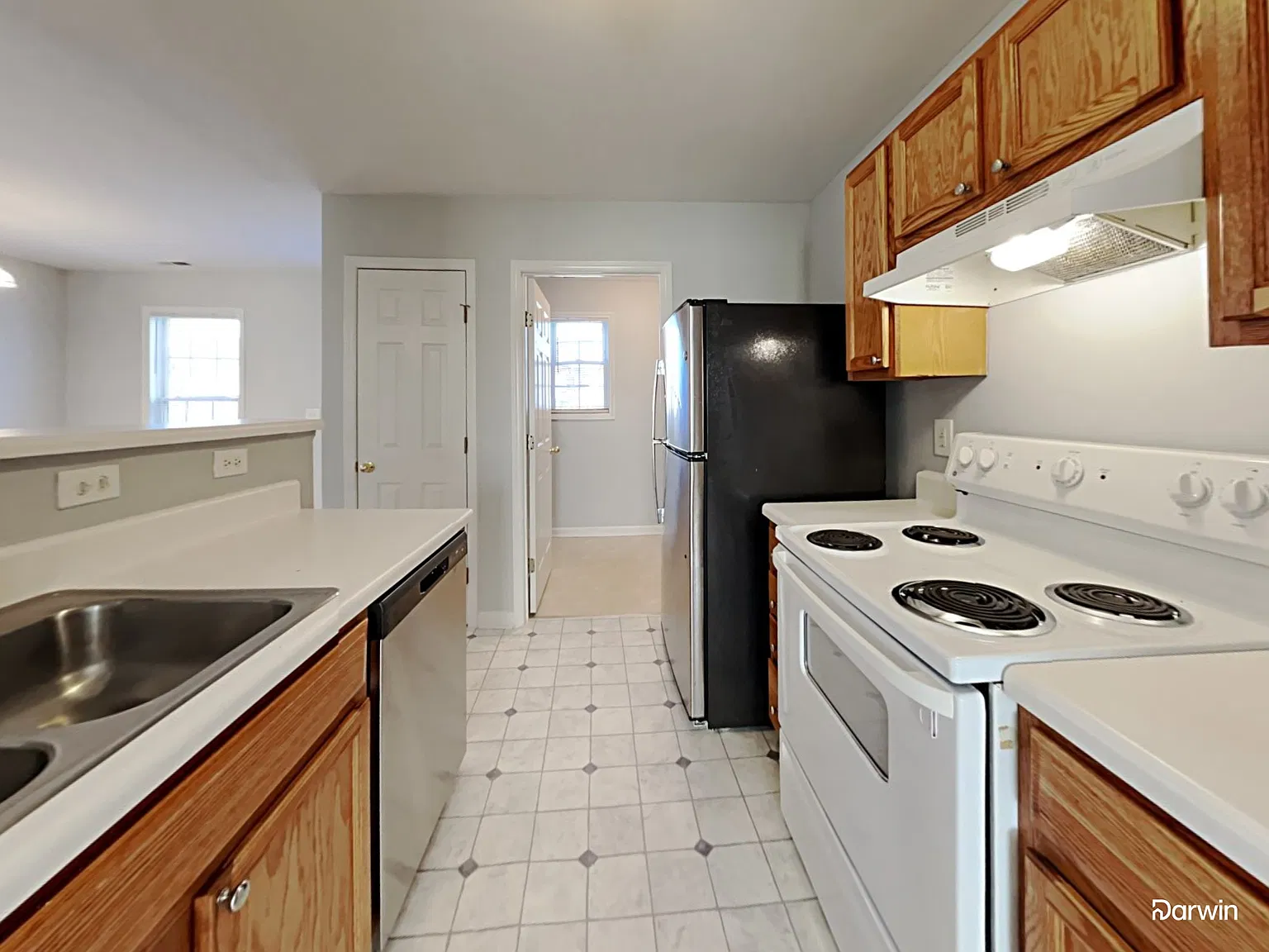 3 bed, 2.5 bath, 1306 sqft, $1,720 — Photo 3