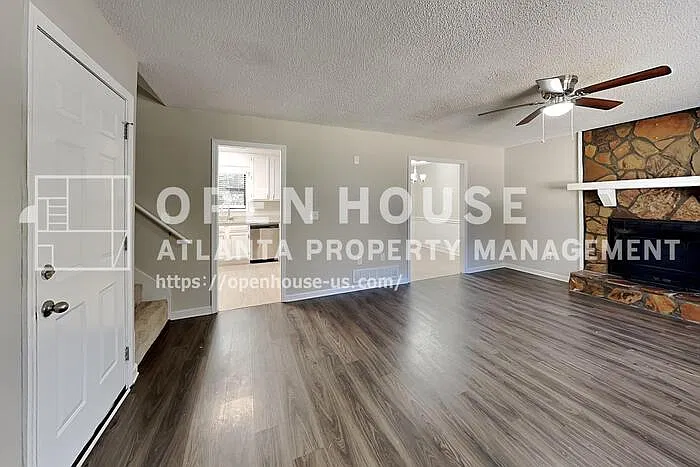 3 bed, 2.0 bath, 1232 sqft, $1,790 — Photo 4