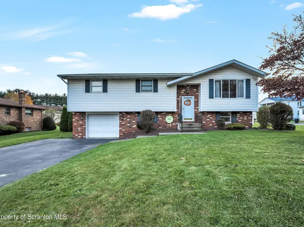 18 Marion Cir, Olyphant, PA 18447