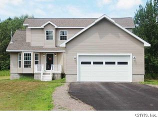 97 Doolittle Rd, Oswego, NY 13126