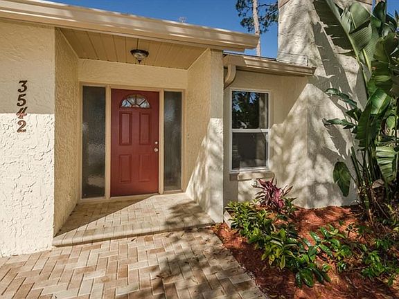3rd image of 3542 Fairway Forest Dr