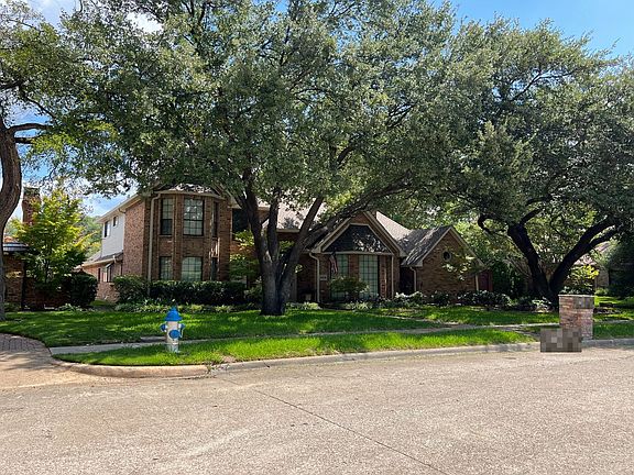 3rd image of 200 Canyon Valley Dr