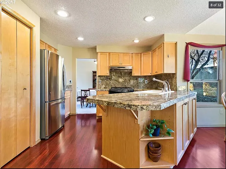1232 NW Weybridge Way — Photo 9